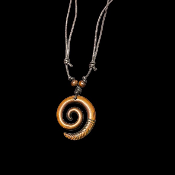 New Zealand necklace Maori pendant Spiral Kor Choker Retro
Bohemian - Picture 4 of 8